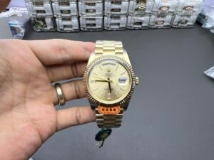 ROLEX DAY-DATE  M228238-0005 CBD