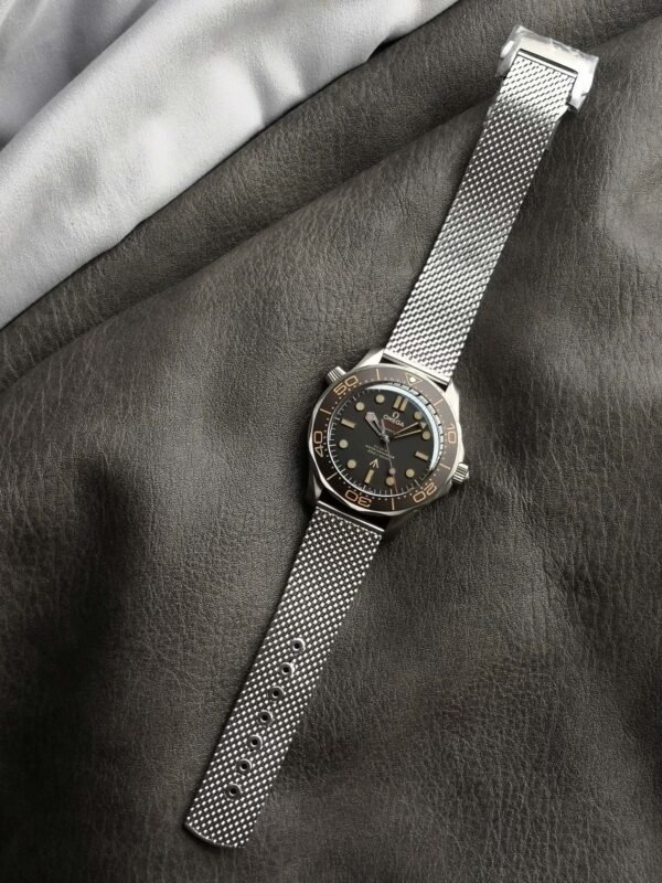 Omega Seamaster Diver 300M 007 210.90.42.20.01.001 VSF