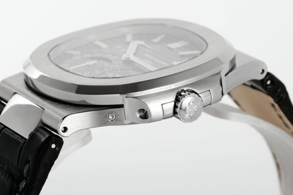 Patek Philippe Nautilus 5712 Drak Blue Dial PPF
