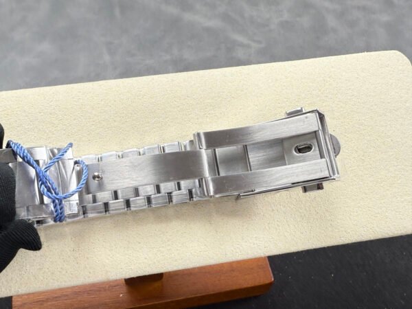 Omega Speedmaster 310.20.42.50.01.001 Apollo 11 50th N1F