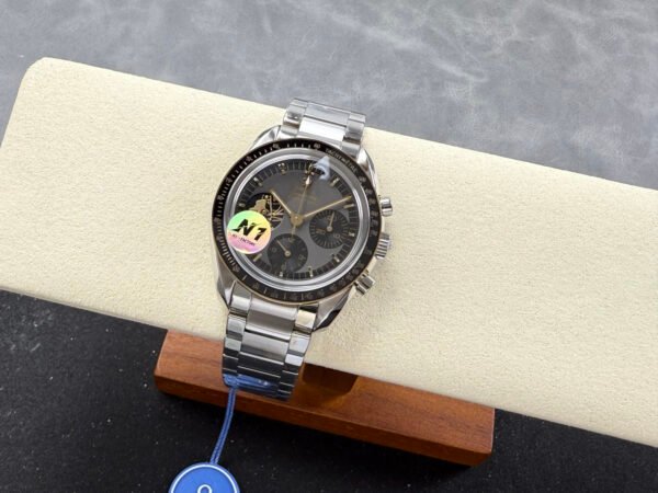Omega Speedmaster 310.20.42.50.01.001 Apollo 11 50th N1F