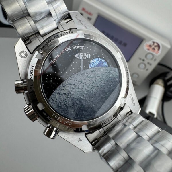 Omega Speedmaster 310.32.42.50.02.001 Silver Snoopy Award