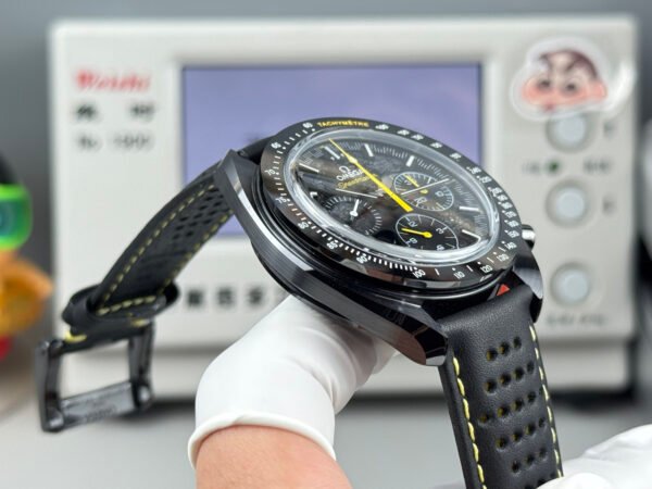 310.92.44.30.01.001 (2) Omega Speedmaster 310.92.44.30.01.001 BLS