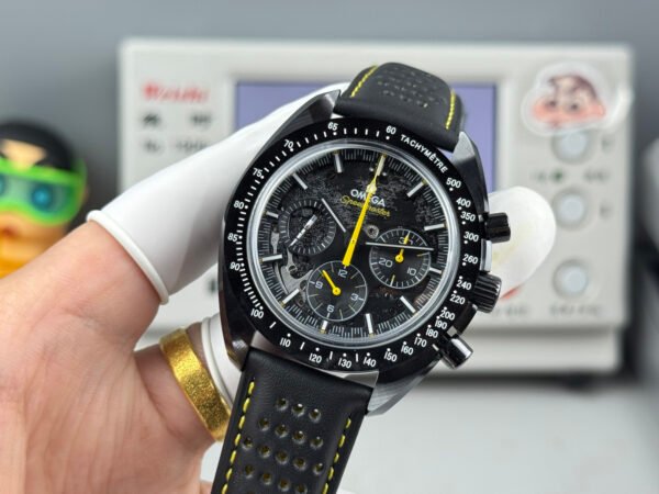Omega Speedmaster 310.92.44.50.01.001 Apollo 8