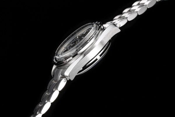 Omega Speedmaster Racing 329.30.44.51.01.001 Black Dial