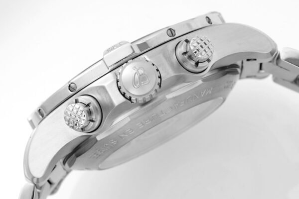 Breitling Avenger B01 Chronograph 45 Gray Dial steel bracelet