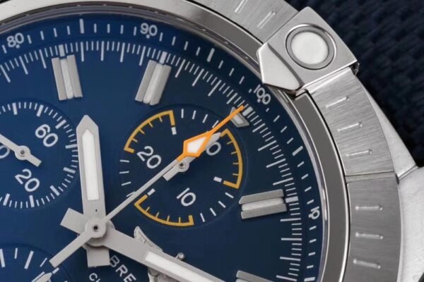 Avenger B01 Chronograph 45 (43) Breitling Avenger B01 Chronograph 45 AB01821A1C1X1 Blue Dial