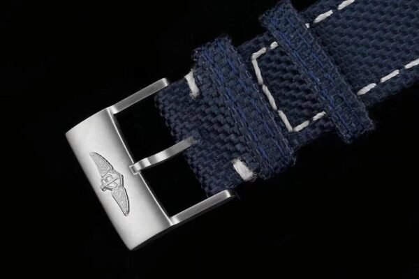 Avenger B01 Chronograph 45 (47) Breitling Avenger B01 Chronograph 45 AB01821A1C1X1 Blue Dial