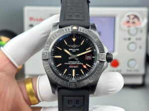 Breitling Avenger Blackbird 44 V17311101B1W1 GF V4 Rubber
