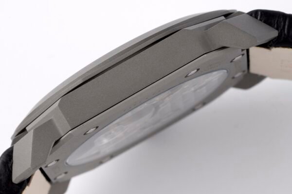 BVLGARI Octo Finissimo 102713 Gray Dial Leather Strap