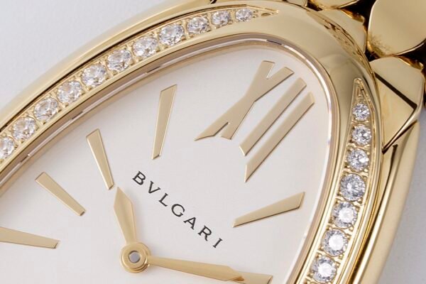 Serpenti Seduttori mother of pearl dial diamond replica