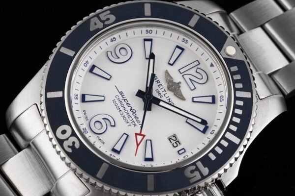 Breitling Superocean Automatic 42 A17366D81A1A1