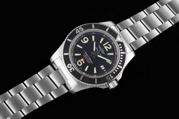 Breitling Superocean Automatic 42 A17366 (3) Breitling Superocean Automatic 42 A17366021B1A1