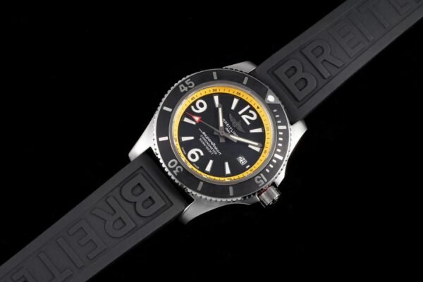 Breitling Superocean Automatic 42 A17366D71B1S1