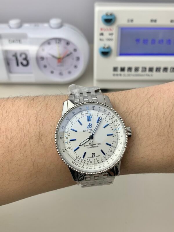Breitling Navitimer Automatic 41 White Dial Steel bracelet
