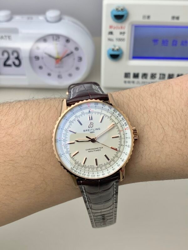 Breitling Navitimer Automatic 41 R17329F41G1P1