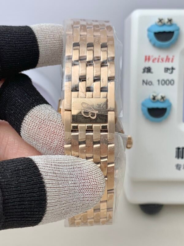 Breitling Navitimer Automatic 41 R17329F41G1R1