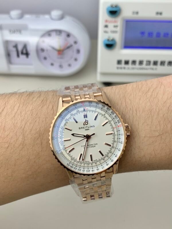 Breitling Navitimer Automatic 41 R17329F41G1R1