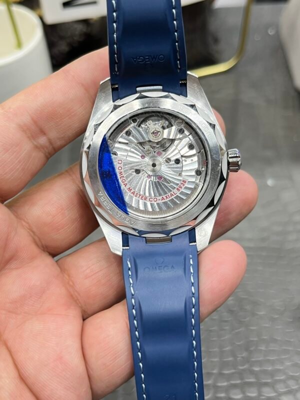 Omega Seamaster Aqua Terra 150M GMT Worldtimer VSF (18) Omega Seamaster Aqua Terra 150M GMT Worldtimer Blue VSF