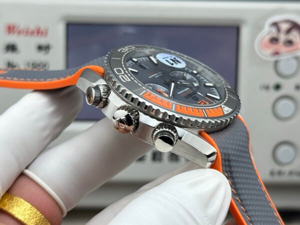 Omega Seamaster Planet Ocean 600M (30) Omega Seamaster Planet Ocean 600M 215.92.46.51.99.001 N1F