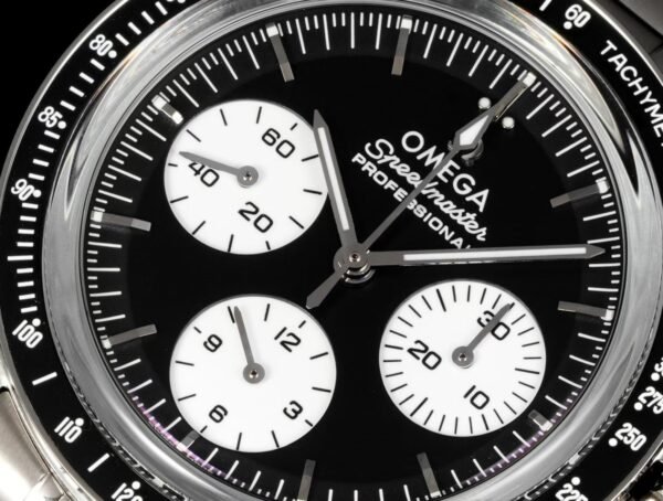 Omega Speedmaster Moonwatch 310.30.42.50.01.004