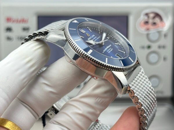 GF Breitling Superocean Heritage B20 Automatic 42 Blue Dial