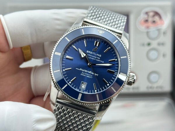 GF Breitling Superocean Heritage B20 Automatic 42 Blue Dial