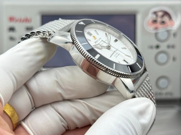 GF Breitling Superocean Heritage B20 Automatic 42 White Dial