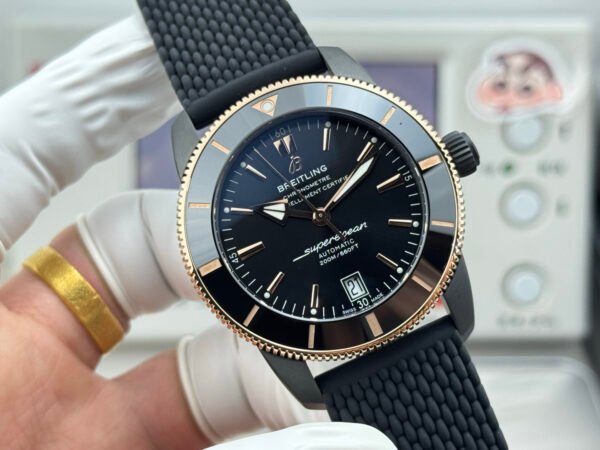 GF Breitling Superocean Heritage B20 Automatic 42 Black Dial