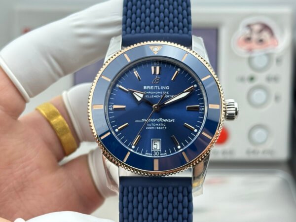 GF Breitling Superocean Heritage B20 Automatic 42 Blue Dial