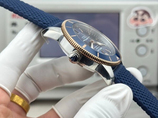 GF Breitling Superocean Heritage B20 Automatic 42 Blue Dial