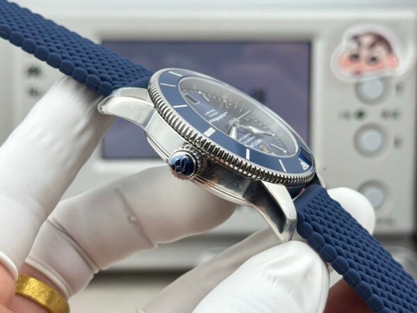 Breitling Superocean Heritage B20 Automatic 42 Blue Dial GF
