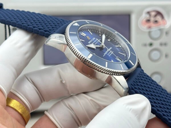 Breitling Superocean Heritage B20 Automatic 42 Blue Dial GF