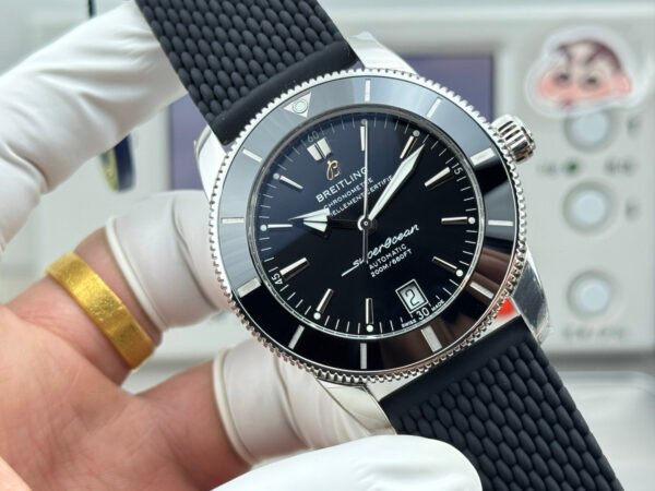 Breitling Superocean Heritage B20 Automatic 42 Black Dial GF