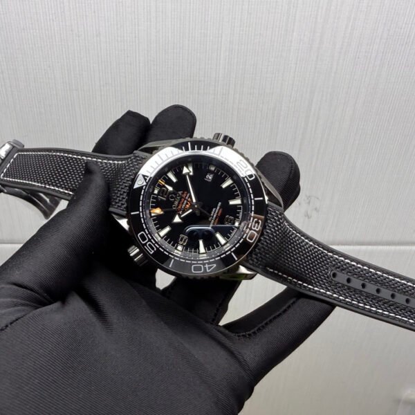 Omega Seamaster Deep Black GMT 215.92.46.22.01.001  VSF