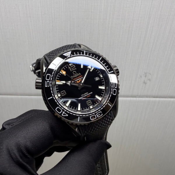 Omega Seamaster Deep Black GMT 215.92.46.22.01.001  VSF