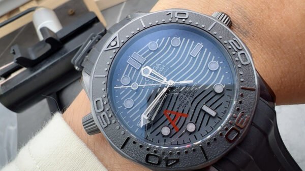 imgHD_ab674213_20260128_cmp_i1769574887244_5687_0_7.jpg Omega Seamaster Diver 300M 210.92.44.20.01.003 VSF