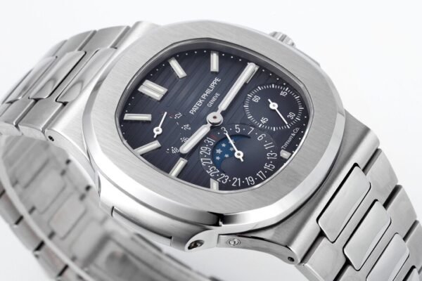Patek Philippe Nautilus 5712 TIFFANY & Co. Dark Blue Dial PPF
