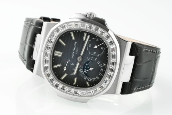 Patek Philippe Nautilus 5712 Drak Blue Dial PPF