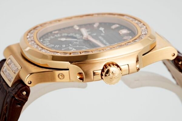 img_5ee17706_20250220_i1740042116_3872_0.jpg Patek Philippe Nautilus 5712 Black Brown Dial PPF