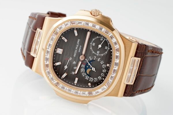 img_5ee17706_20250220_i1740042116_7534_2.jpg Patek Philippe Nautilus 5712 Black Brown Dial PPF