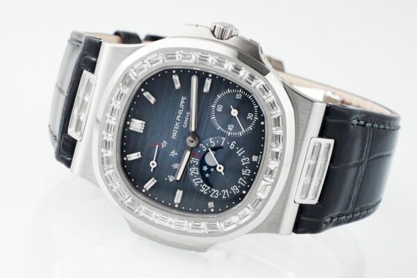 Patek Philippe Nautilus 5712 Blue Dial PPF