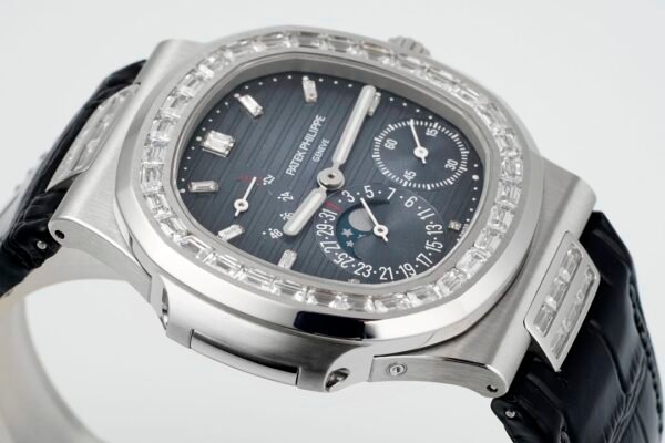 Patek Philippe Nautilus 5712 Blue Dial PPF