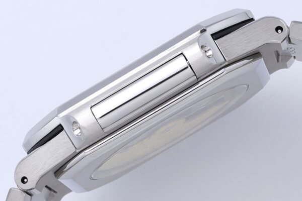 Patek Philippe CUBITUS 5821 Blue Dial  PPF