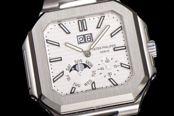 Patek Philippe CUBITUS 5822 White Dial TWF