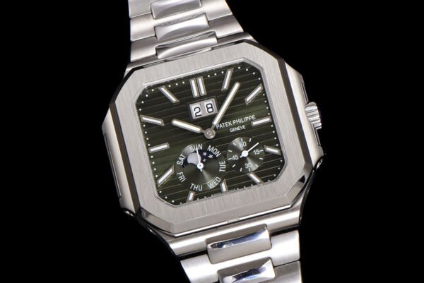 Patek Philippe CUBITUS 5822 Olive Green Dial TWF
