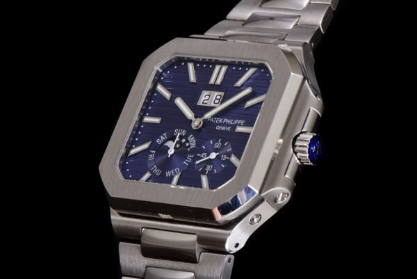 Patek Philippe CUBITUS 5822 Blue Dial TWF