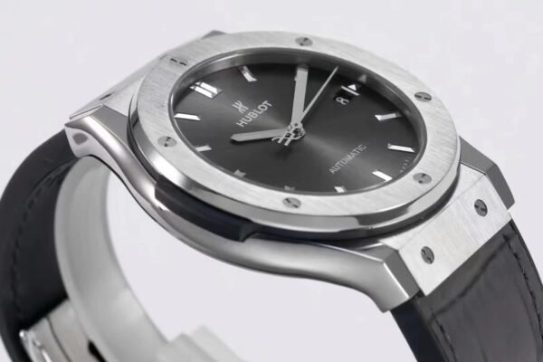 wwf classic fusion 42mm,45mm titanium super clone side view of a business watch