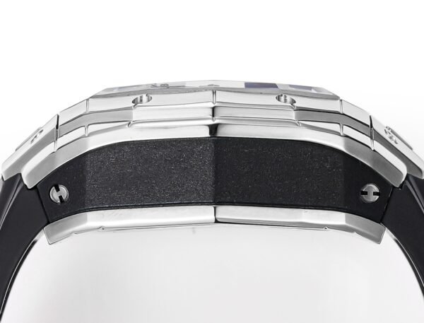 spirit of big bang 42mm replica on wrist tonneau case rubber strap 42mm diameter wrist presence