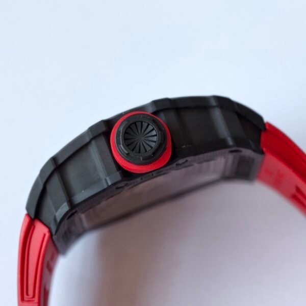 rm carbon ntpt creates a lightweight and durable rm35-02